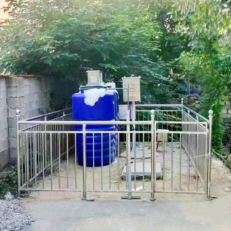 山東臨沂市某村鎮(zhèn)定制PE凈化槽